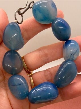 Blue Smooth Agate Chunky Stone Bracelet